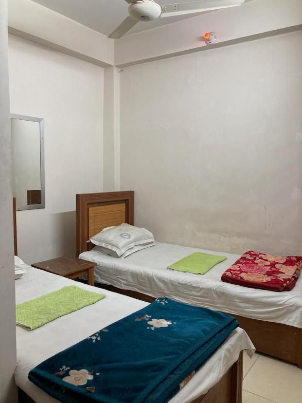 Hotel New Royal Palace Dhanmondi Dhaka Exterior foto